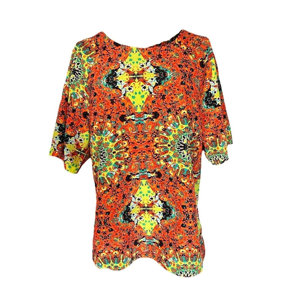 Women's M NWT Shirt Kaleidoscope Print Short Sleeve Top Springcore Vacation